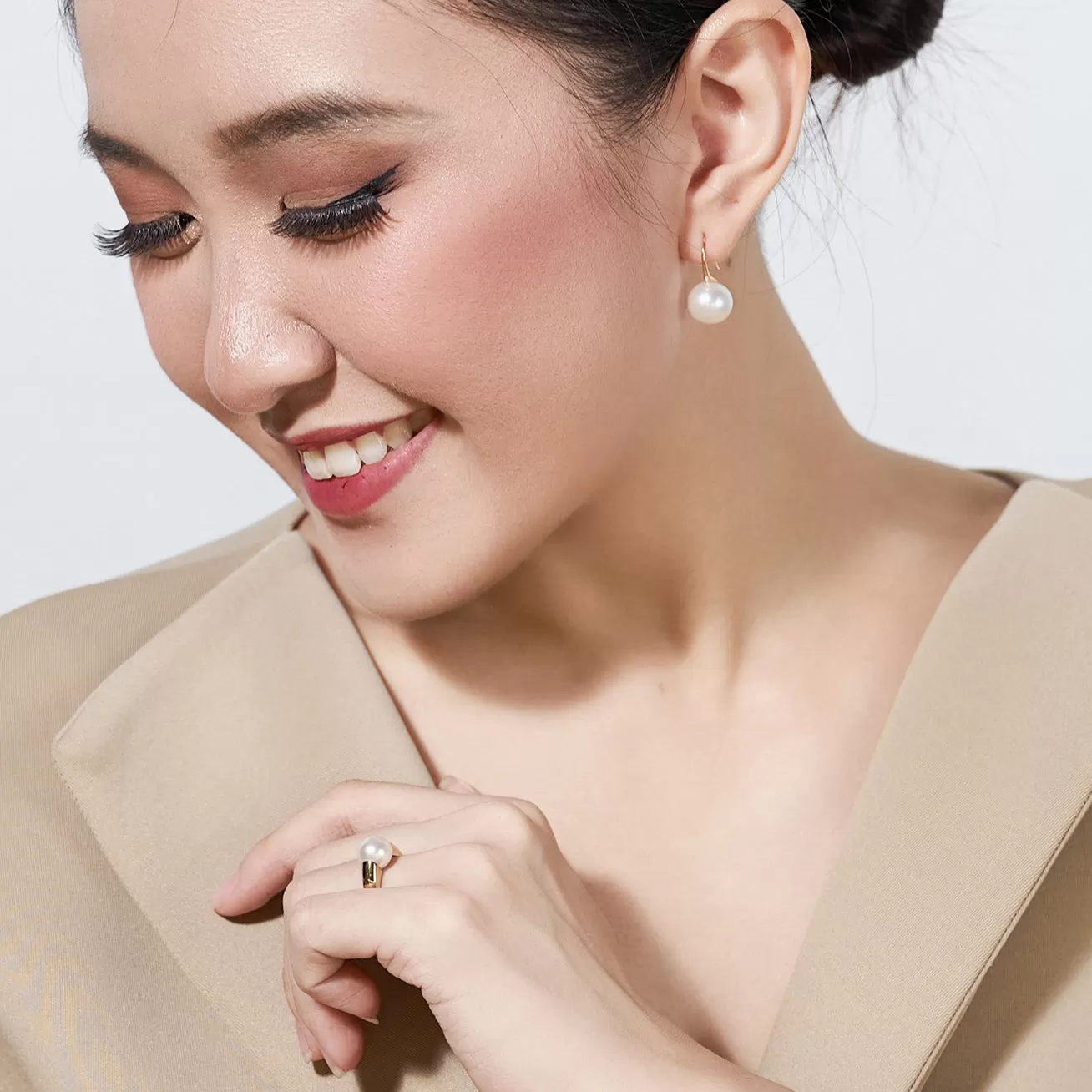 18K Edison Pearl Earrings KE00080 | Elegant