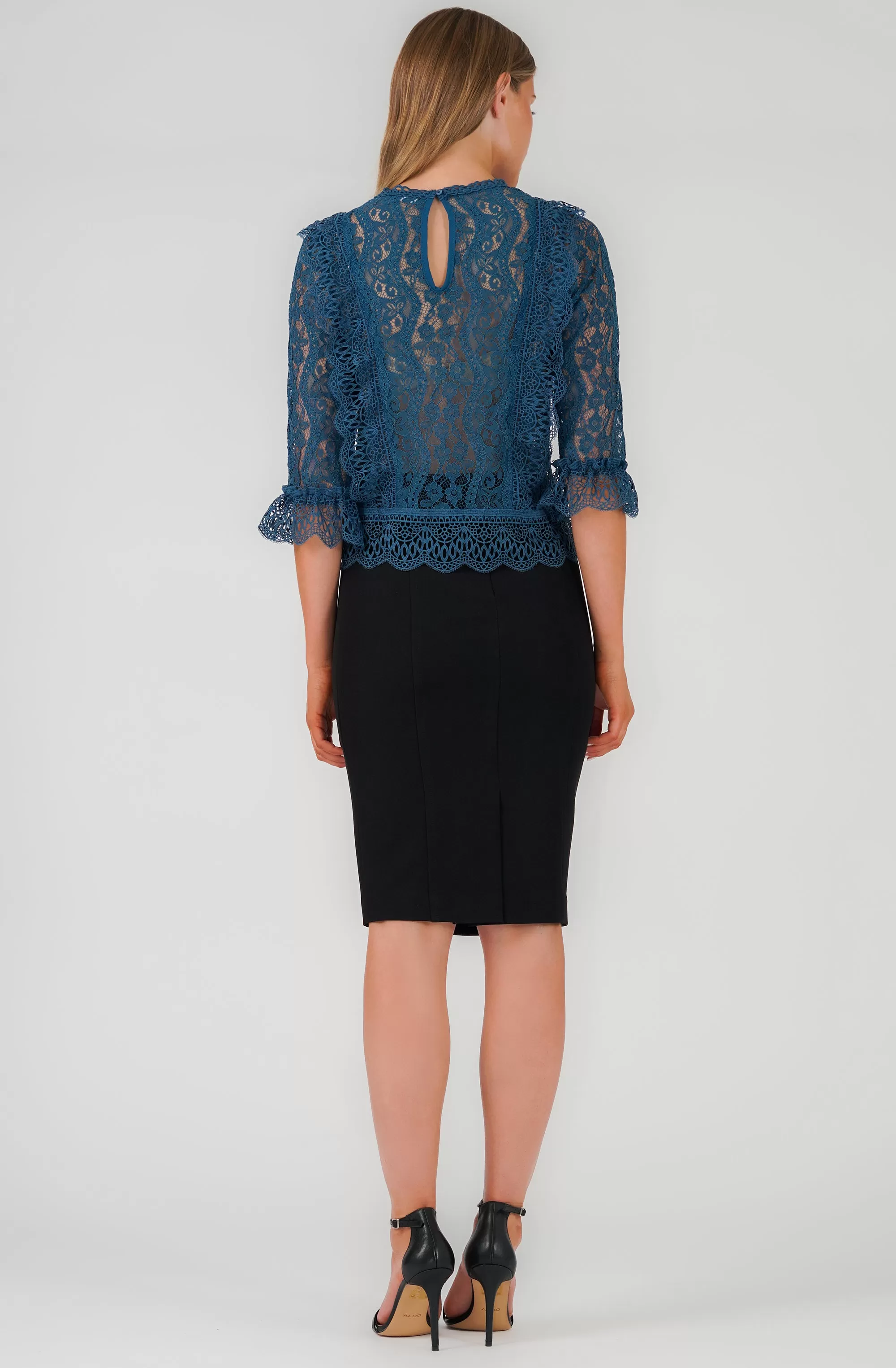 3/4 Sleeved Lace Top