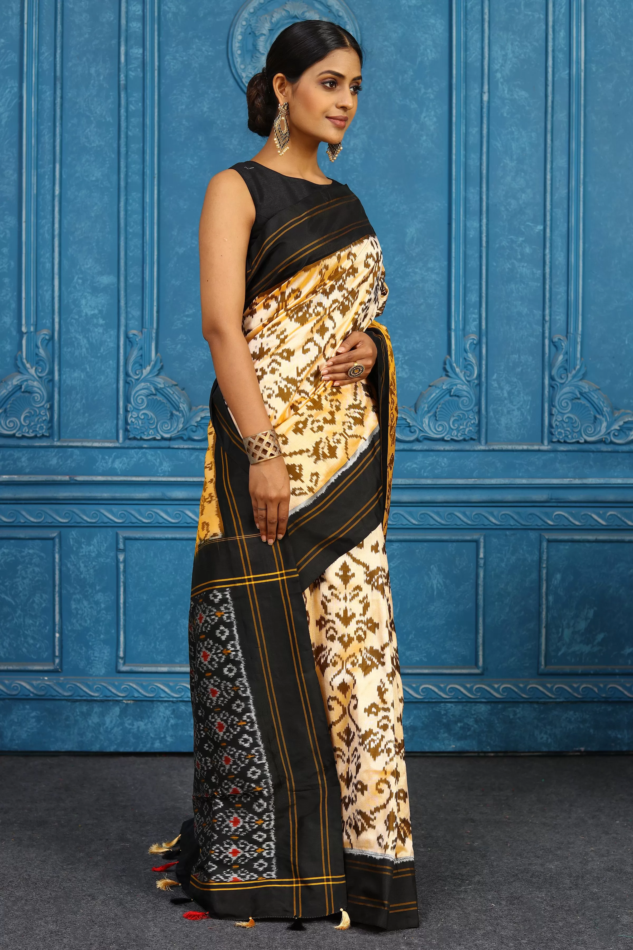 91A437 Cream Pochampally Ikkat Silk Sari with Black Border