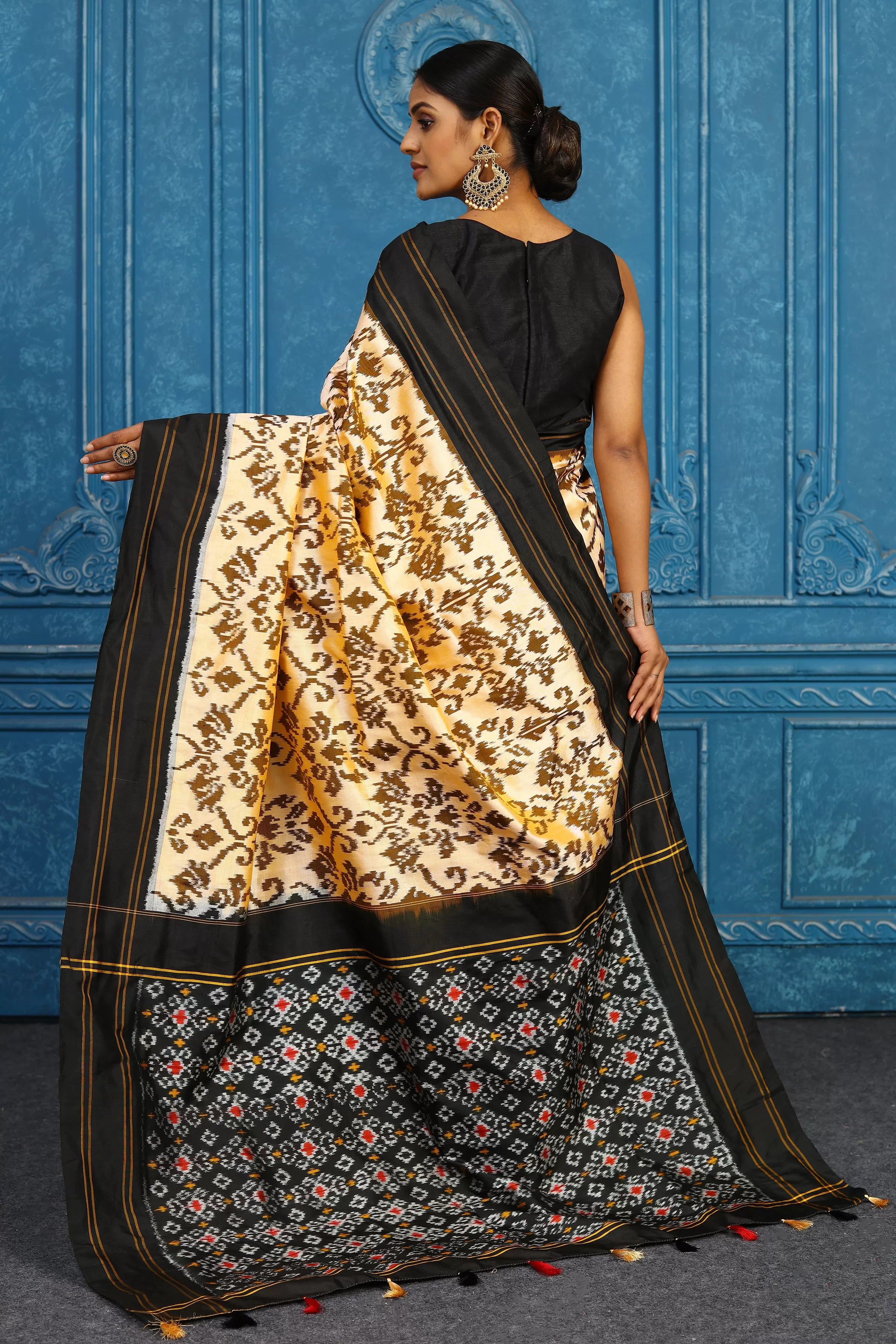 91A437 Cream Pochampally Ikkat Silk Sari with Black Border