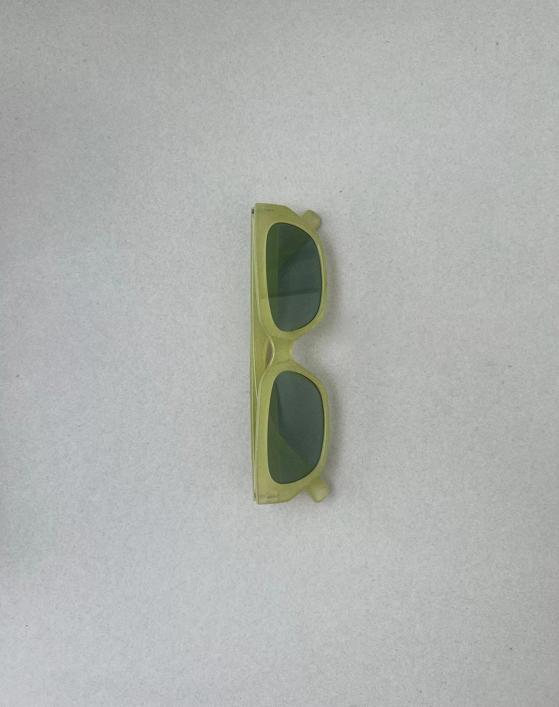 Amiah Rectangle Sunglasses in Light Green