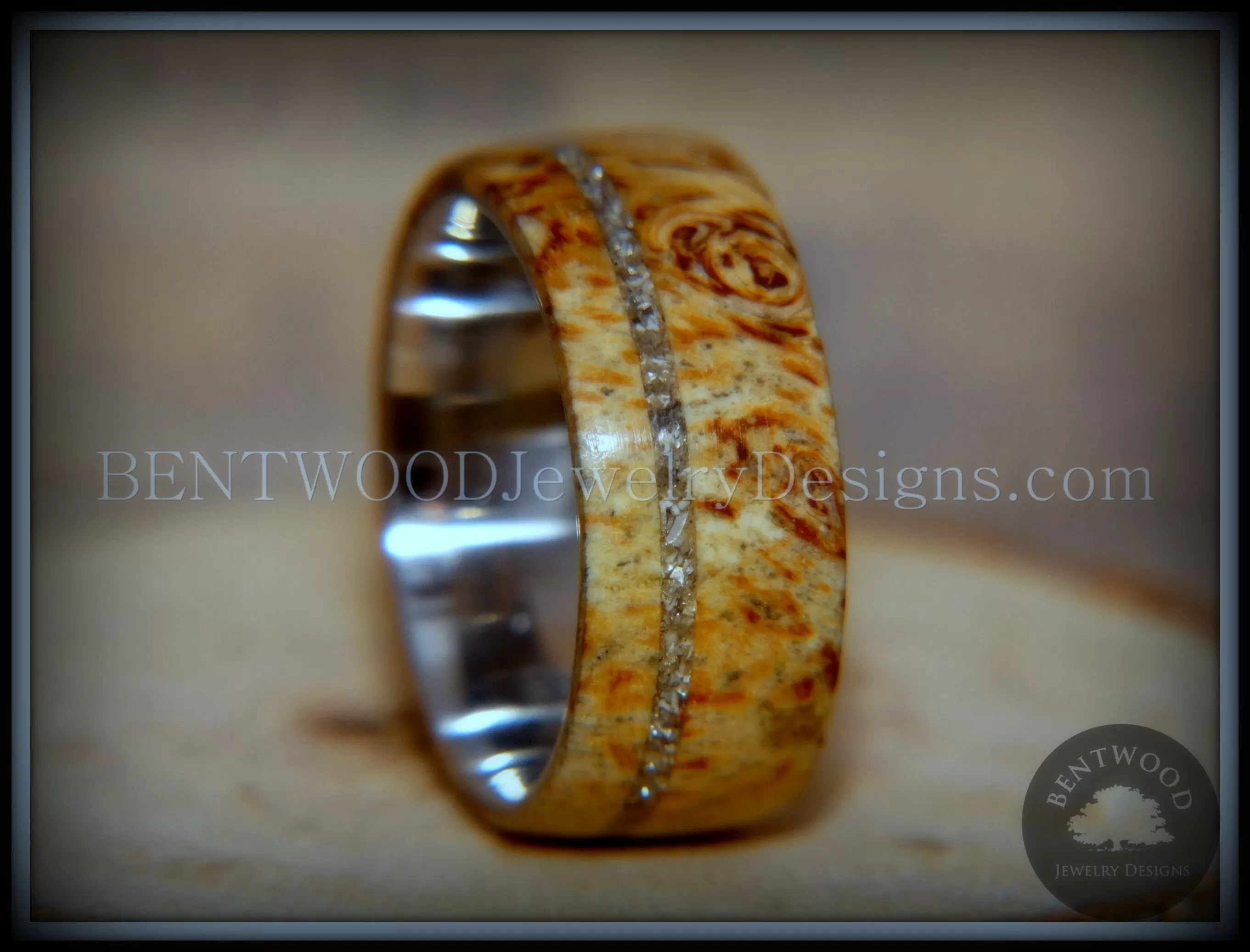 Bentwood Ring - Remembrance Maple Burl Cremation Ash Inlay on Surgical Steel Core