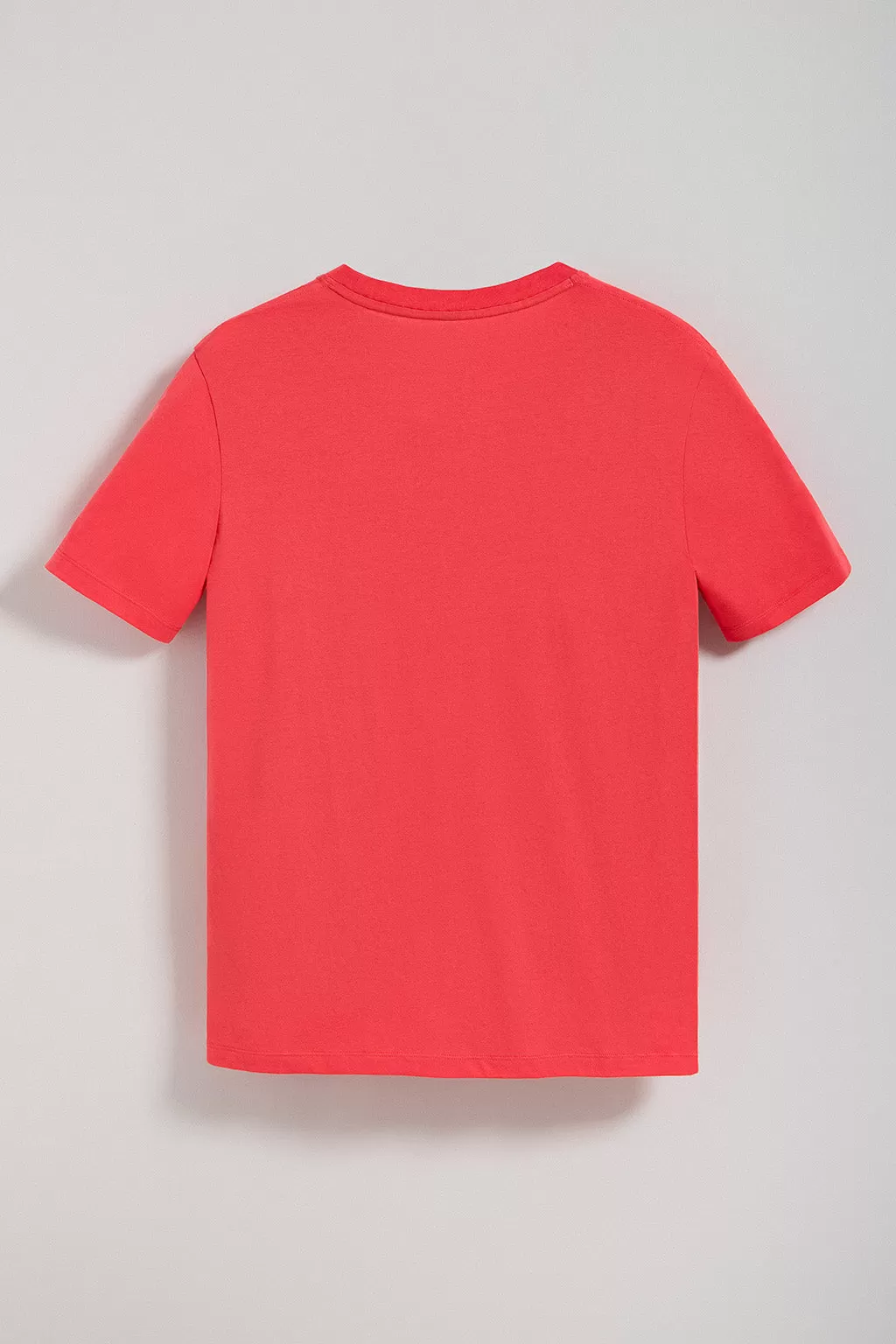 Camiseta Surfer loose fit coral con logo minimal engomado Polo Club