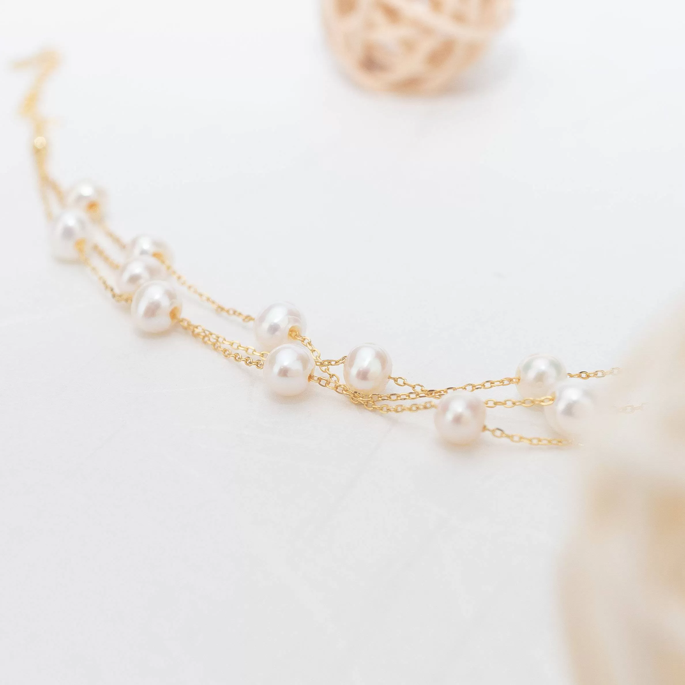 Elegant Freshwater Pearl Bracelet WB00046