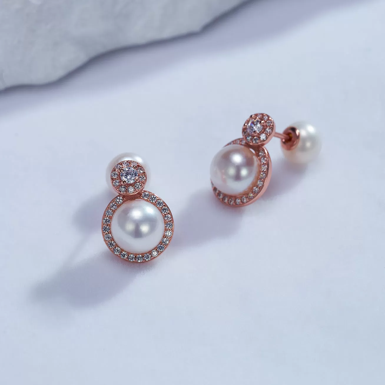 Elegant Freshwater Pearl Earrings WE00680