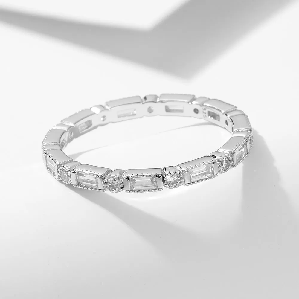 Elegant Minimalist Paragraph Diamond Ring