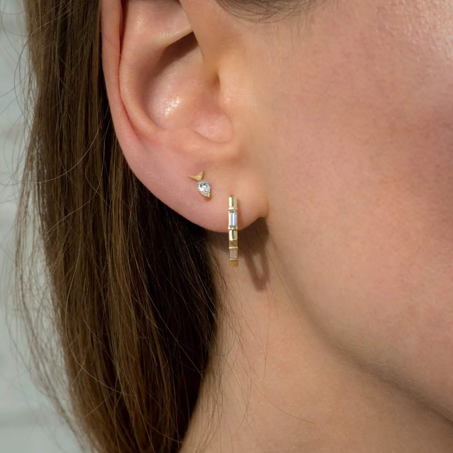 Goldfish Diamond Studs - Earrings with Pear Cut Diamonds