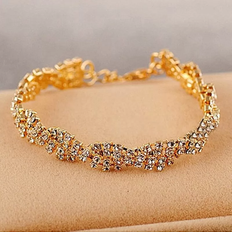 Greek Design Elegant Diamond Bracelet