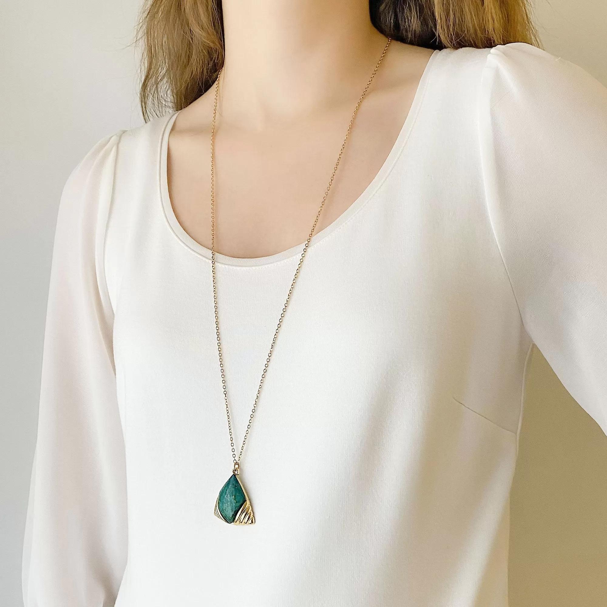 HANSON green triangle pendant necklace