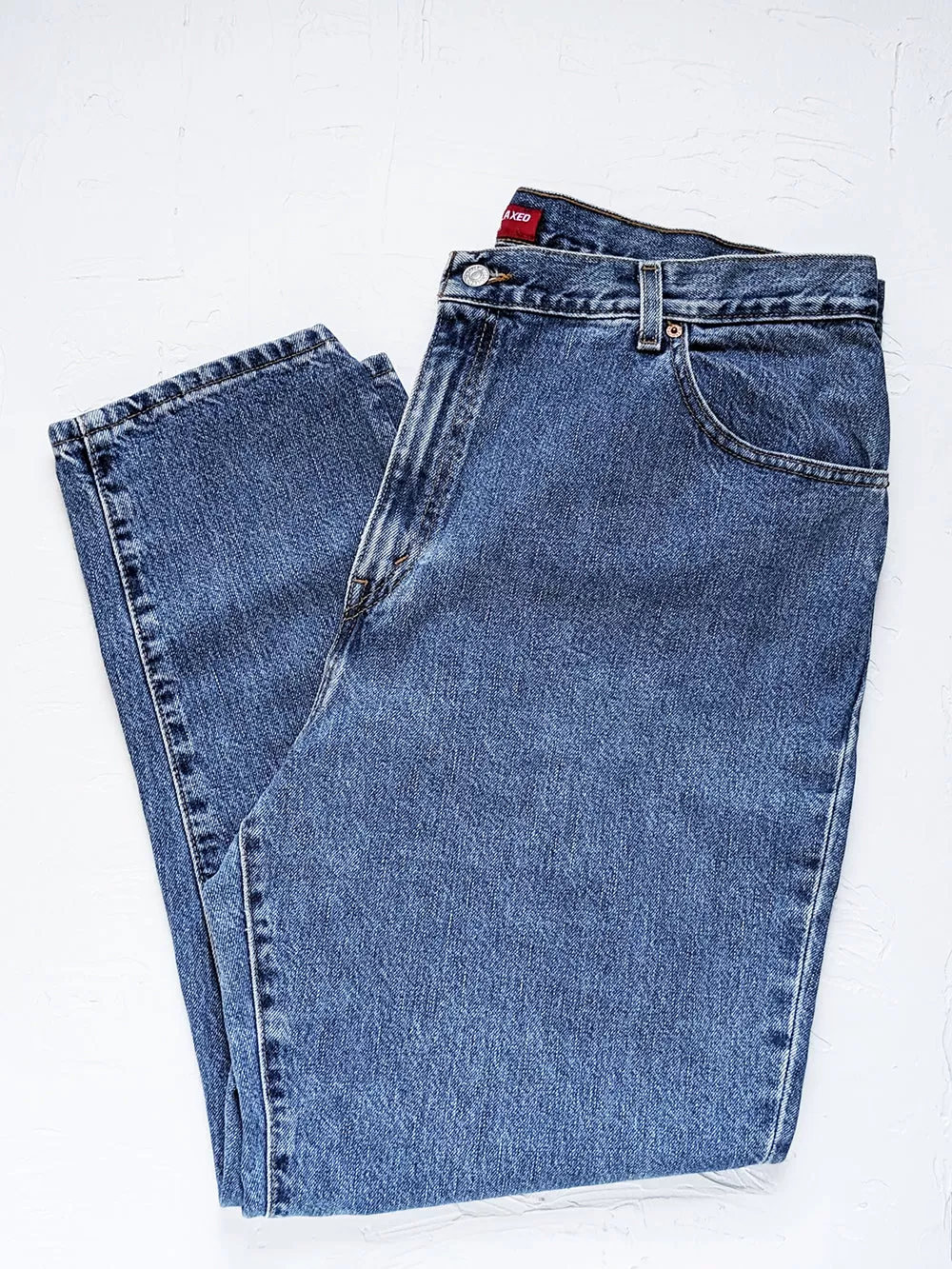 LEVIS 550s Medium Wash Jeans