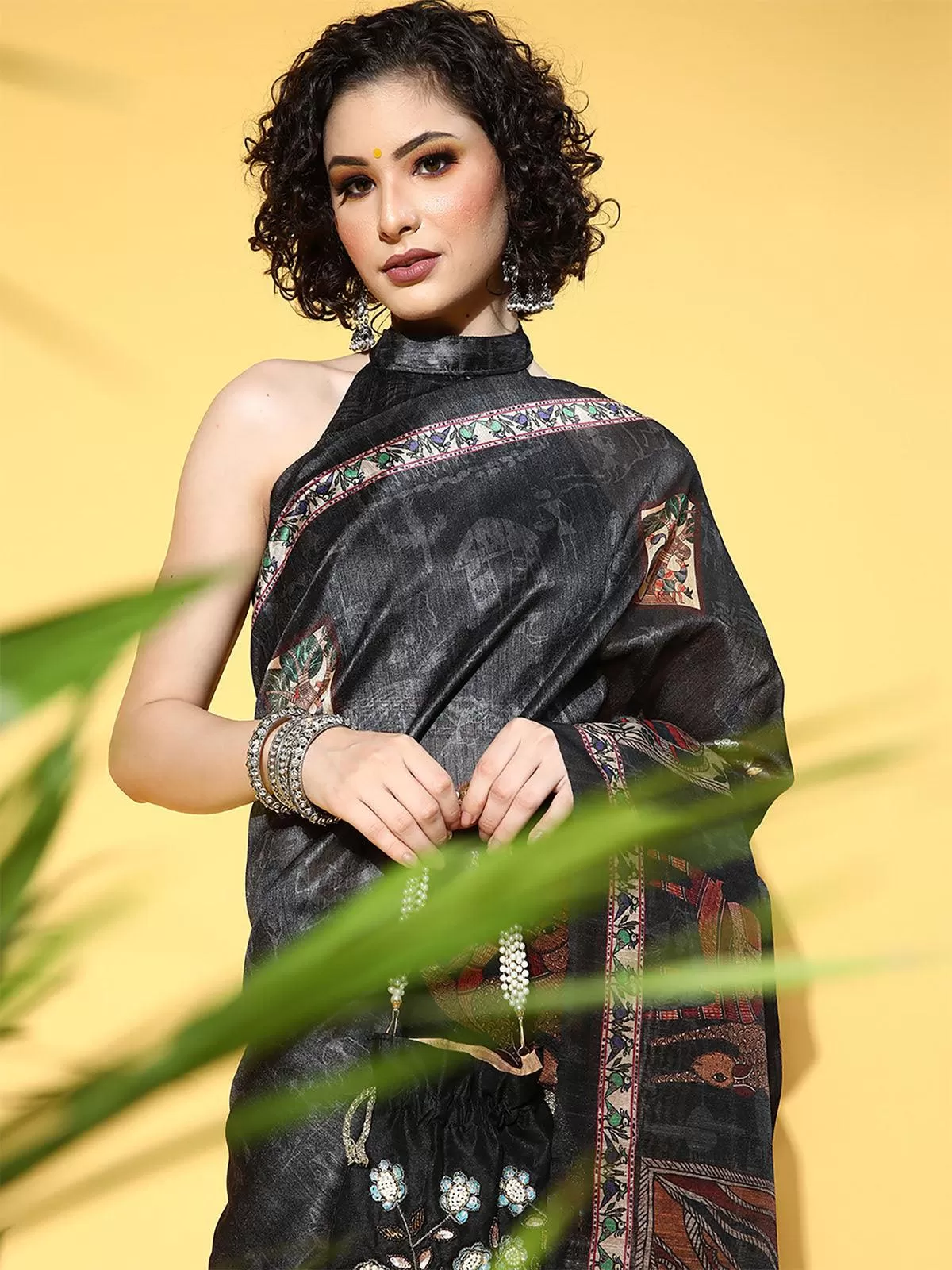 Odette Women Manipuri Silk Black Printed Designer Saree With Blouse Piece