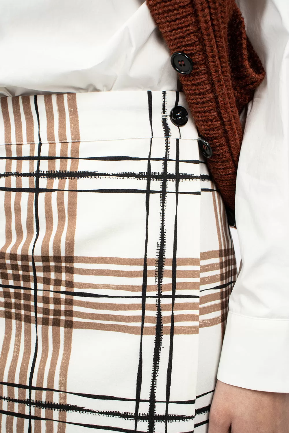 Painted Check Wrap Skirt Off-white/Black/Tan