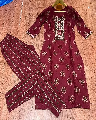 Plus Size Maroon Rayon Foil Print Kurti Pant Set Of 2