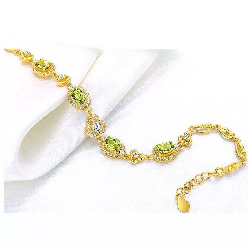 Shiny Peridot Stone Trend Bracelet