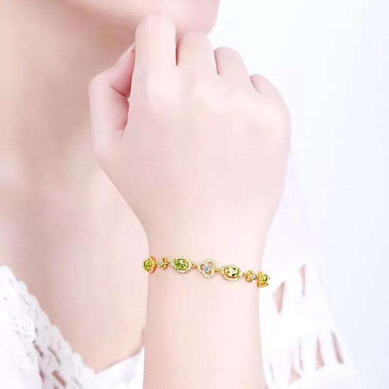 Shiny Peridot Stone Trend Bracelet