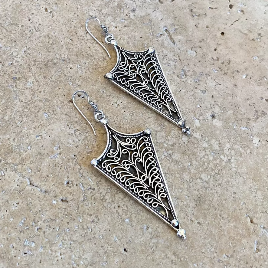 Silver Arrowhead Filigree Earrings