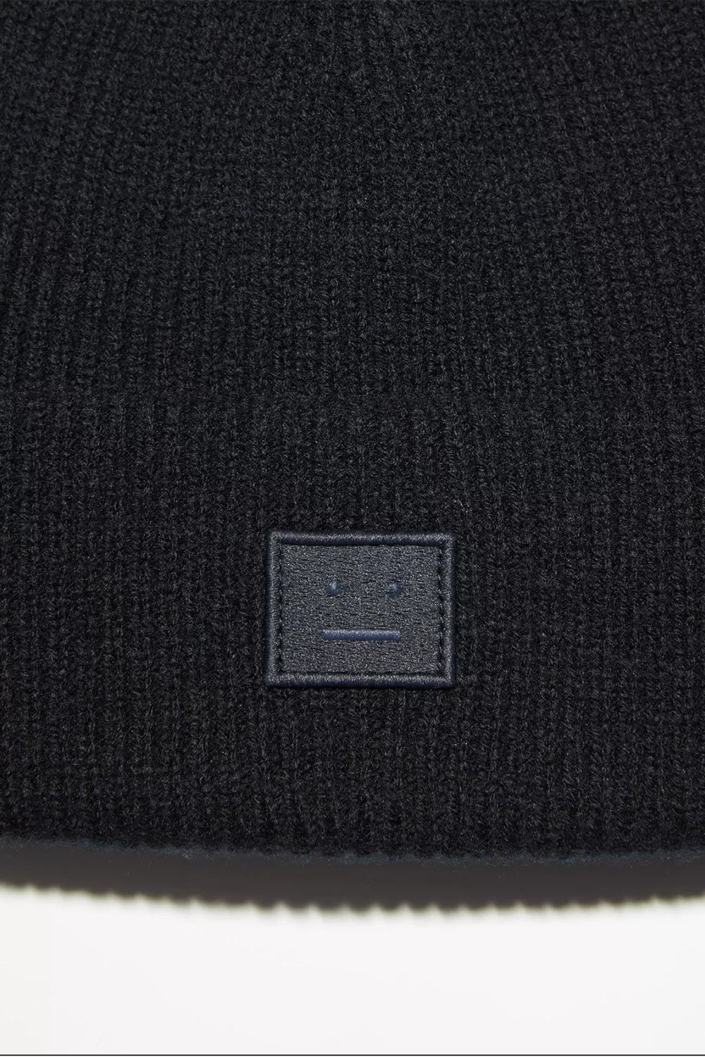 Small Ribbed Beanie Black