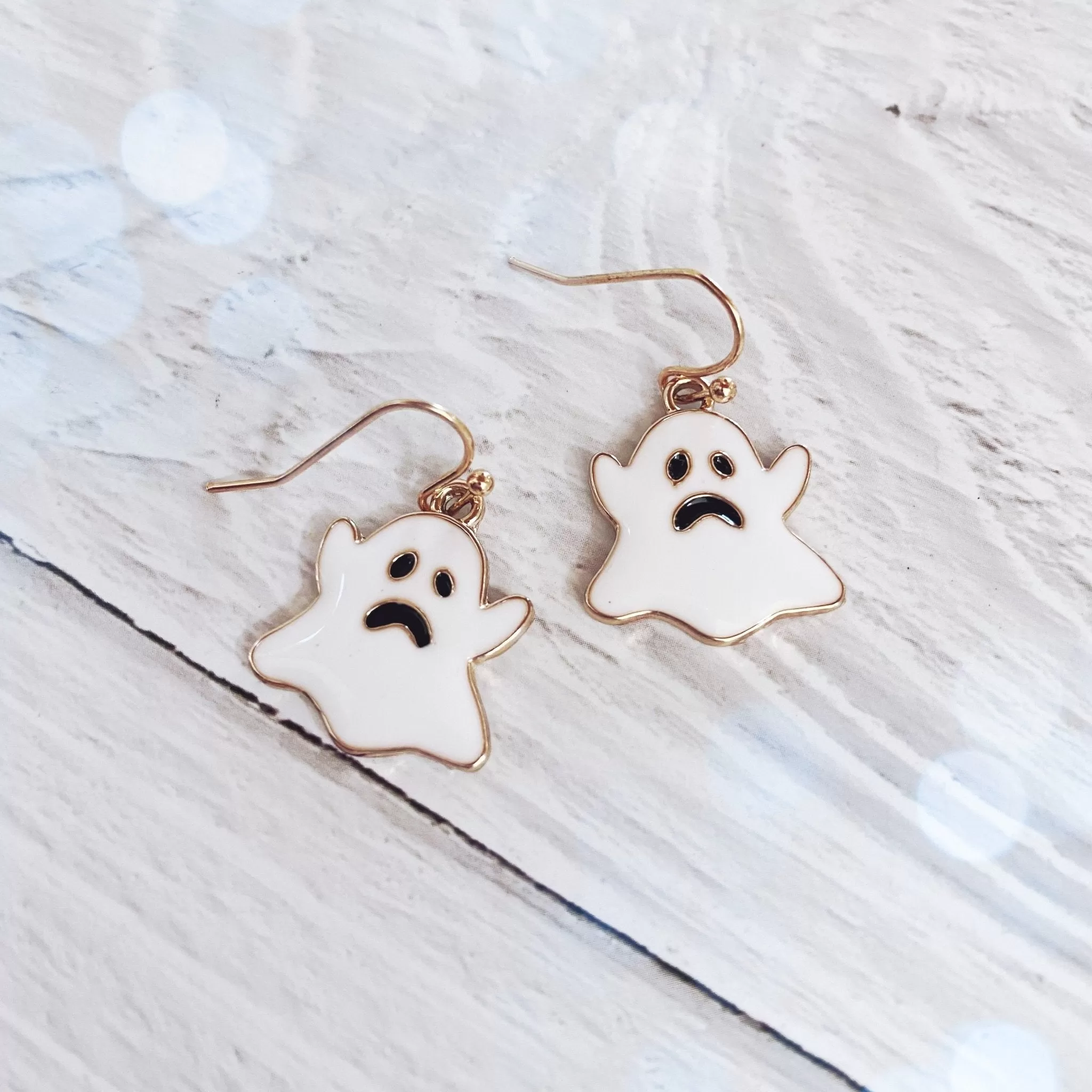 Spooky Summer-Ghost Earrings Gold