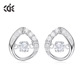 Sterling silver elegant dancing crystal earring