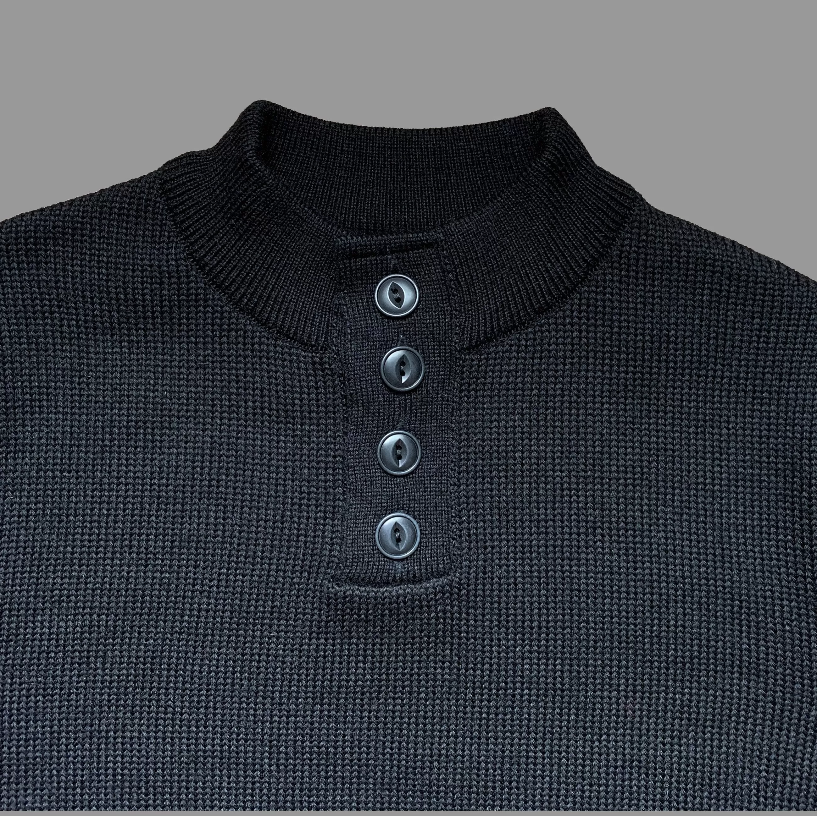 THE BRIG BUTTON FRONT - BLACK