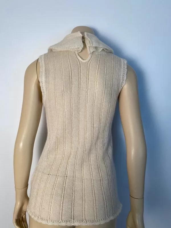 Vintage Chanel 00A, 2000 Fall Ready to Wear Ivory sweater blouse Top FR 44 US 8/10